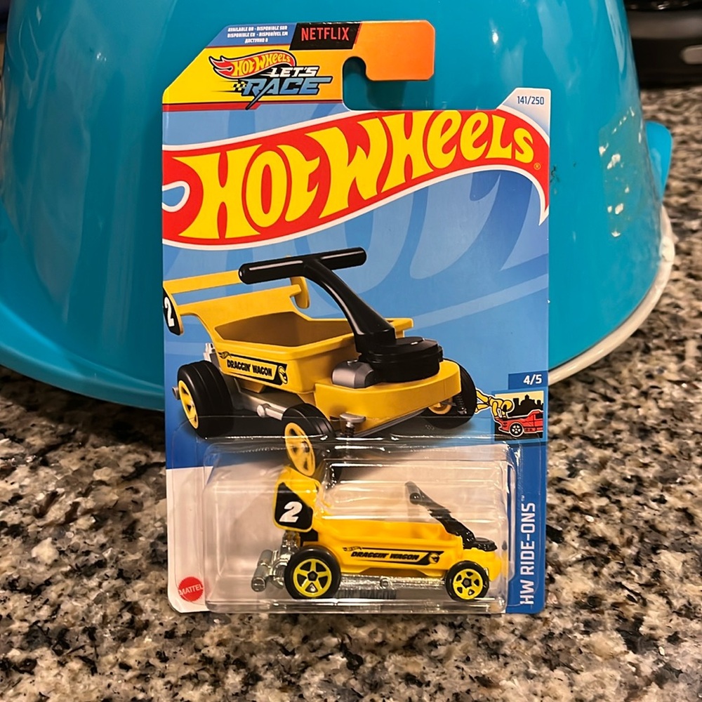 Hot Wheels Dragin Wagon Treasure Hunt toy wagon new 1/64 Mattel
